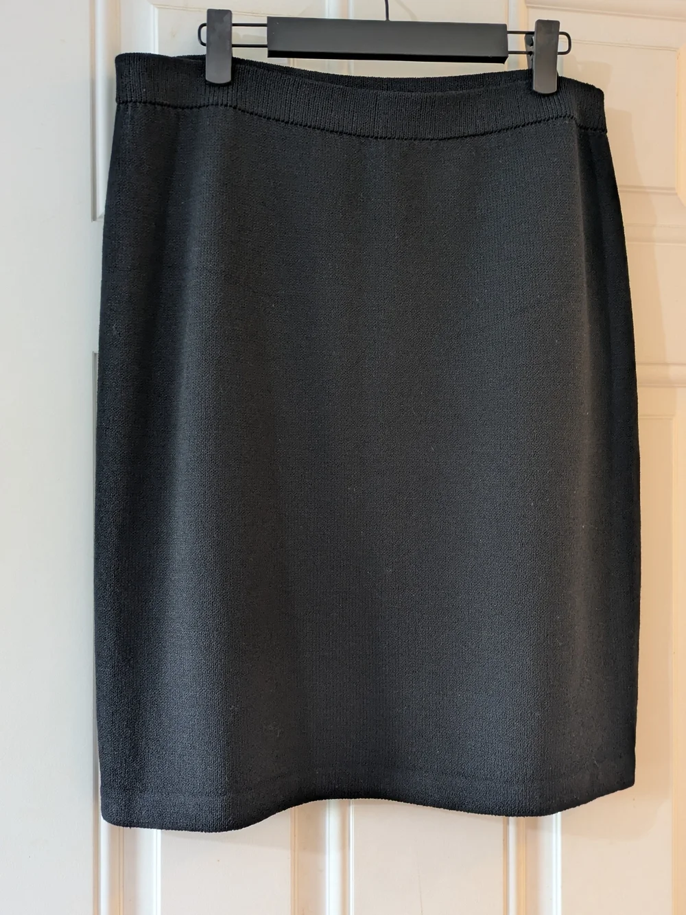 🖤 ST. JOHN  | The Ultimate Black Santana Knit Pencil Skirt 🖤 Size 12 - Picture 5 of 6